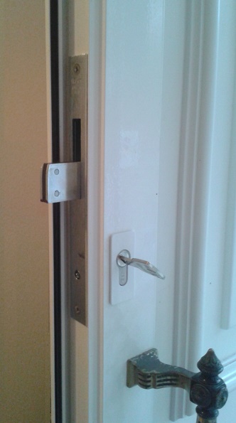 Zusatzsicherung an Haustür