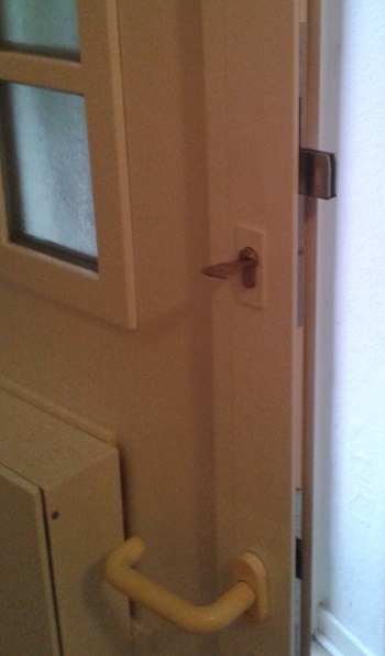 Zusatzsicherung für Haustür Innenansicht